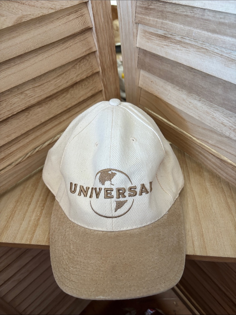 Universal Two-Tone Cream and Beige Baseball Cap